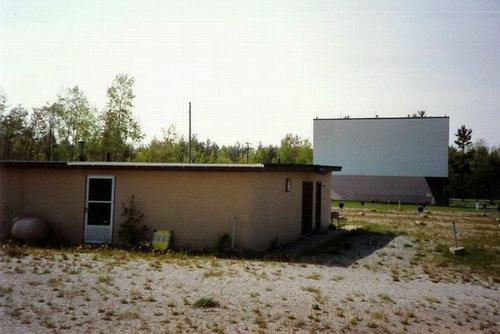 Tawas Drive-In Theatre - SCREEN AND SNACK BAR FROM JIM